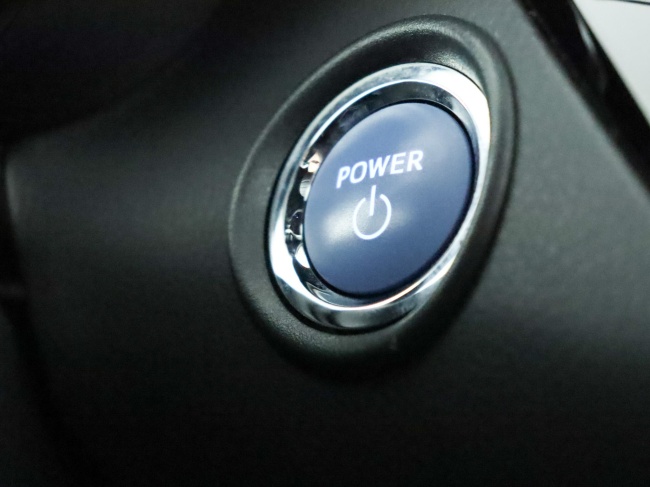 Toyota C-HR - 1.8 Hybrid Dynamic