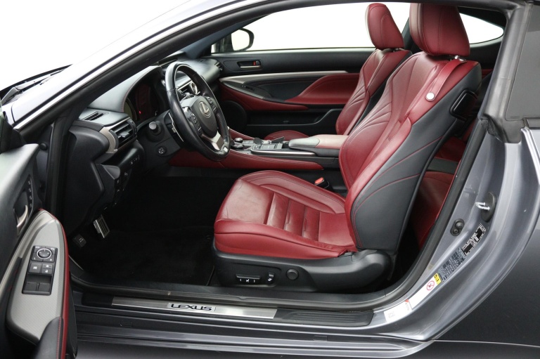 Lexus RC - 300h F Sport Line 17