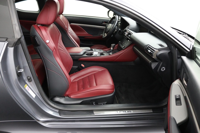 Lexus RC - 300h F Sport Line 22