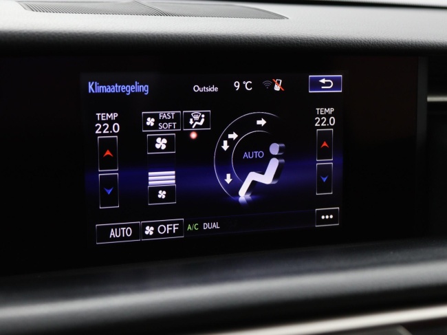 Lexus RC - 300h F Sport Line