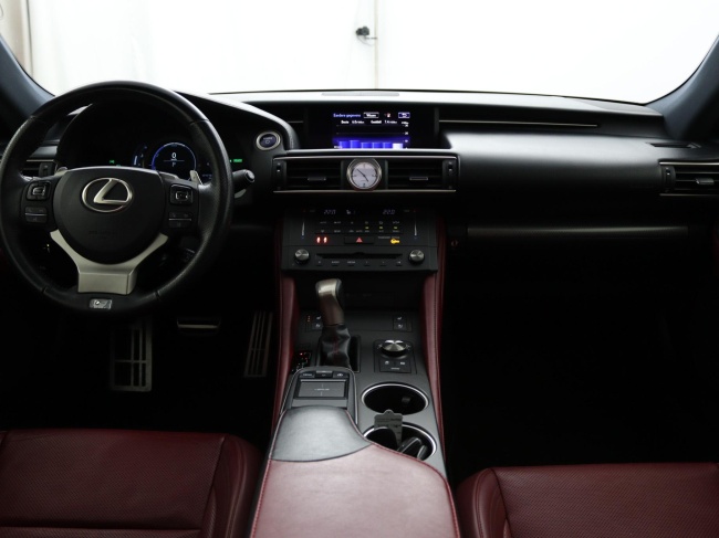 Lexus RC - 300h F Sport Line