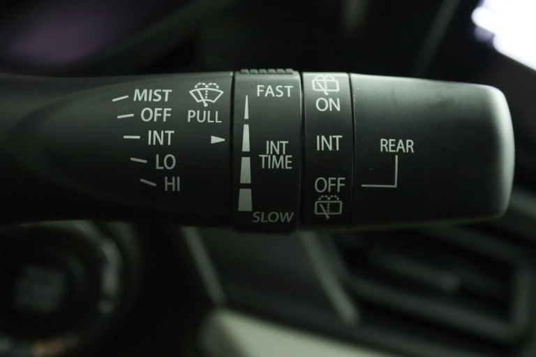 Suzuki Swift - 1.2 Select Smart Hybrid 33