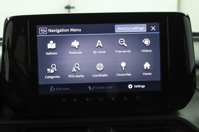 Suzuki Swift - 1.2 Select Smart Hybrid 56