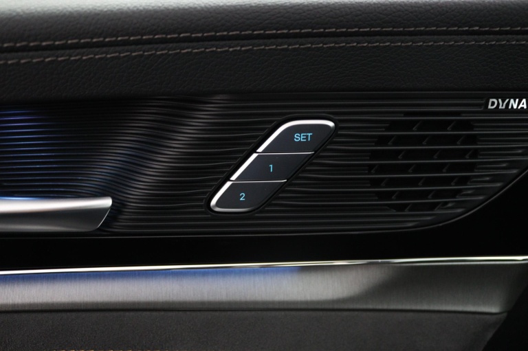 BYD TANG - Flagship 108.8 kWh 28