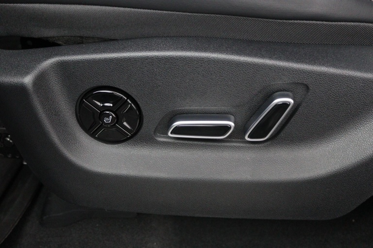 BYD TANG - Flagship 108.8 kWh 40