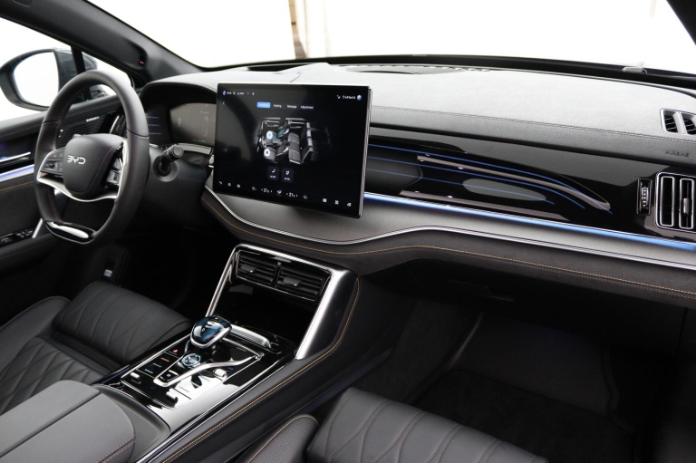 BYD TANG - Flagship 108.8 kWh 62