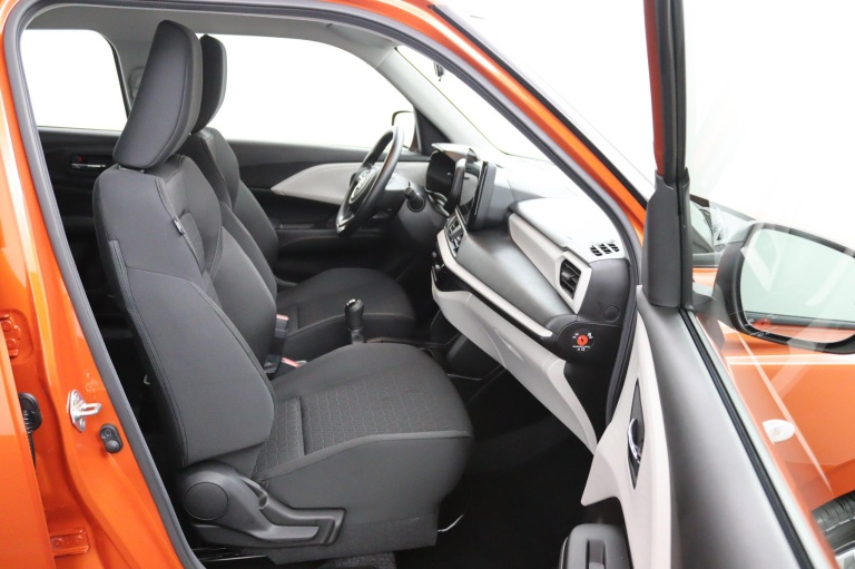 Suzuki Swift - 1.2 Comfort Smart Hybrid 11