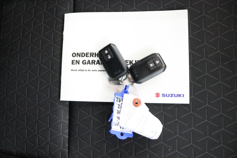 Suzuki Swift - 1.2 Comfort Smart Hybrid 24