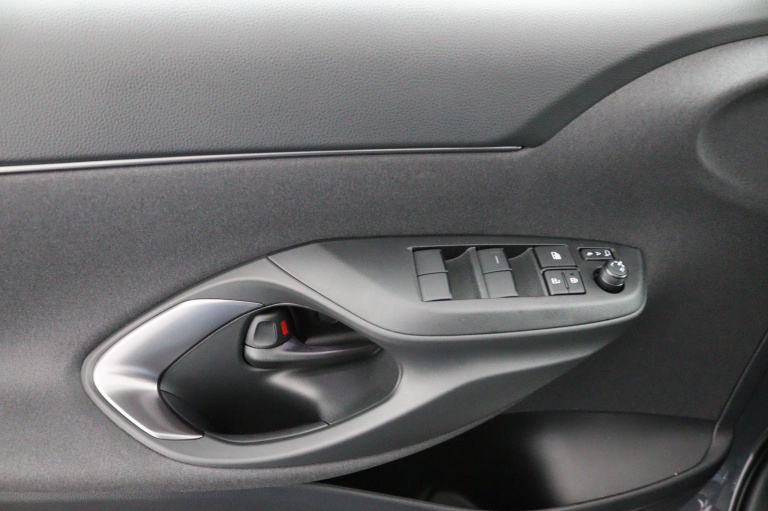 Toyota Yaris Cross - 1.5 Hybrid 130 GR Sport 32