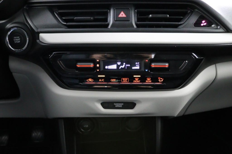 Suzuki Swift - 1.2 Comfort Smart Hybrid 18