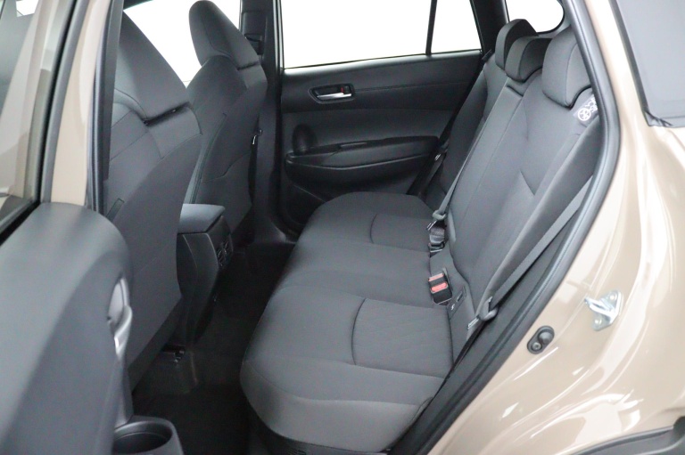 Toyota Corolla Cross - Hybrid 180 Dynamic 12