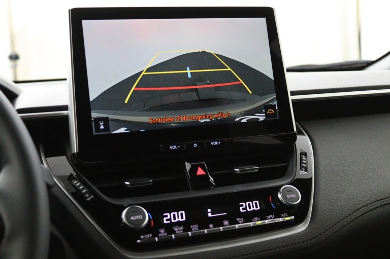 Toyota Corolla Cross - Hybrid 180 Dynamic 15