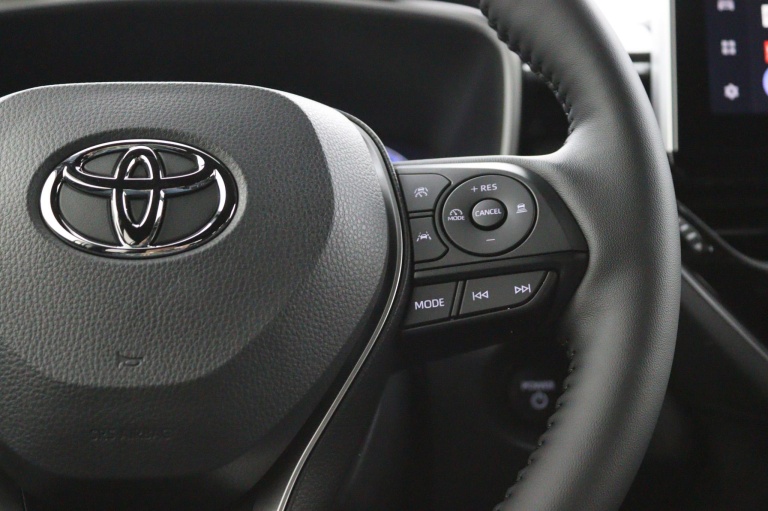 Toyota Corolla Cross - Hybrid 180 Dynamic 19