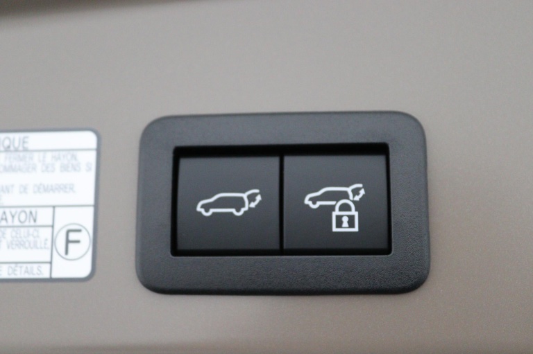 Toyota Corolla Cross - Hybrid 180 Dynamic 28