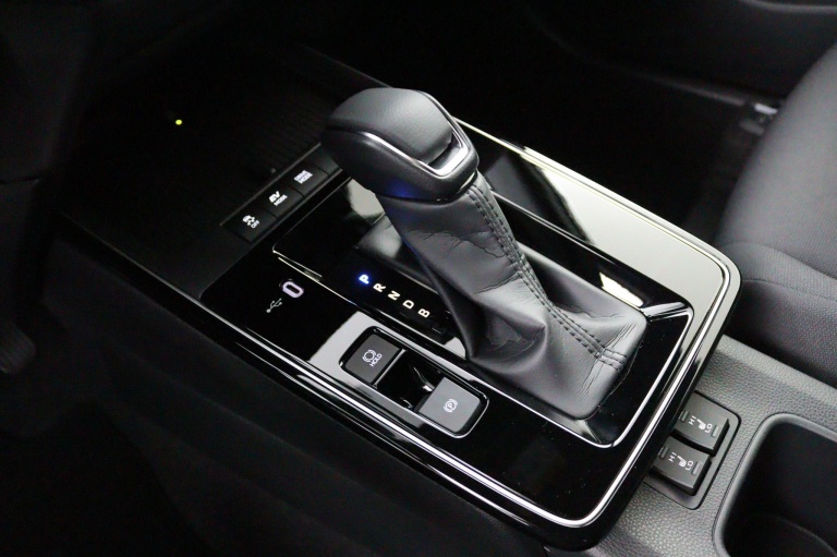 Toyota Corolla Cross - Hybrid 180 Dynamic 29