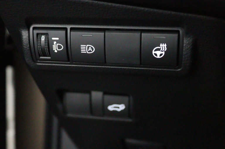 Toyota Corolla Cross - Hybrid 180 Dynamic 31