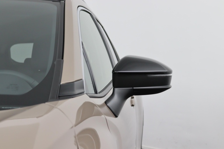 Toyota Corolla Cross - Hybrid 180 Dynamic 37