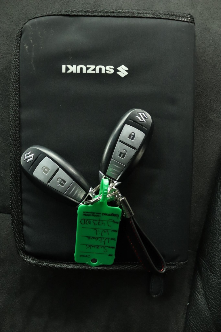 Suzuki Vitara - 1.6 High Executive 11