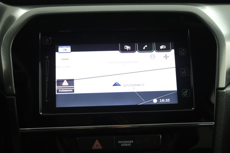 Suzuki Vitara - 1.6 High Executive 28