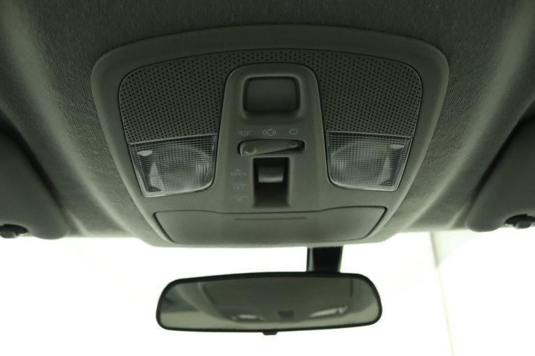 Suzuki Vitara - 1.6 High Executive 33