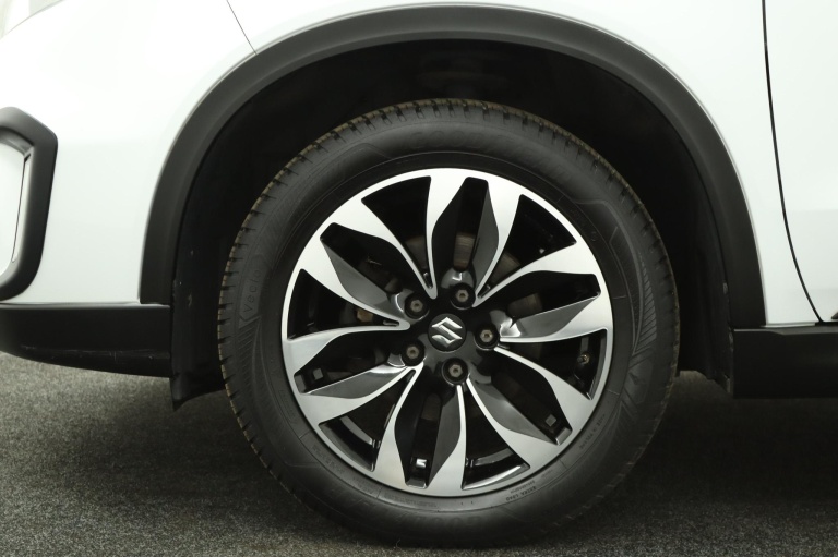 Suzuki Vitara - 1.6 High Executive 38