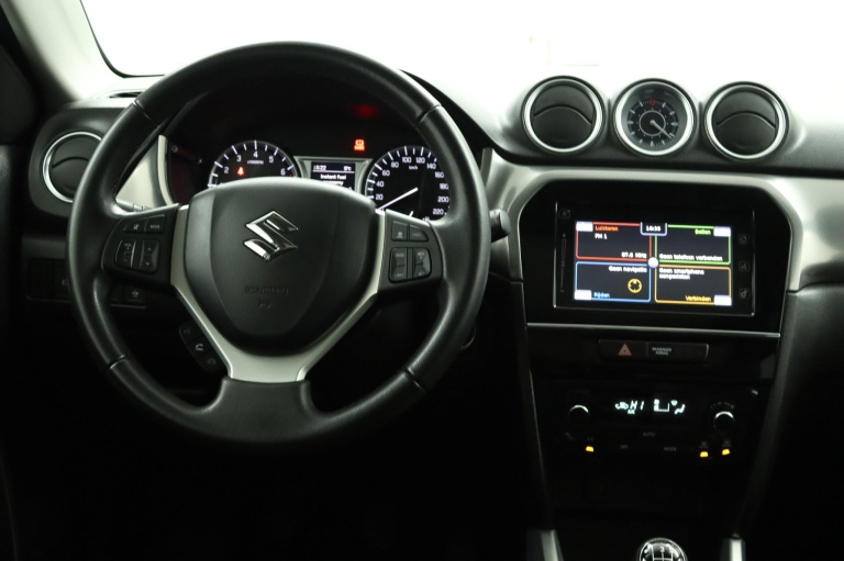 Suzuki Vitara - 1.6 High Executive 57