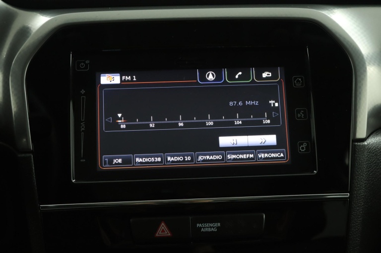 Suzuki Vitara - 1.6 High Executive 8