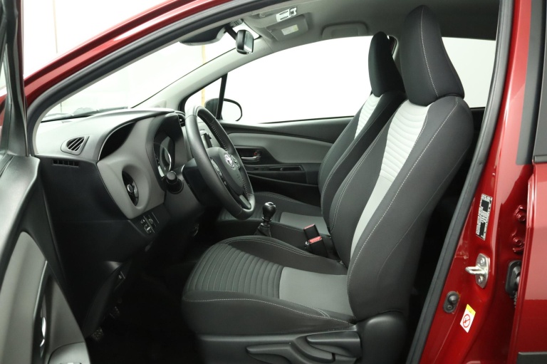 Toyota Yaris - 1.5 VVT-i Dynamic 17