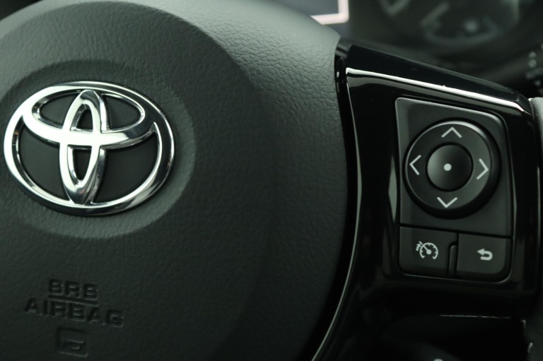 Toyota Yaris - 1.5 VVT-i Dynamic 21