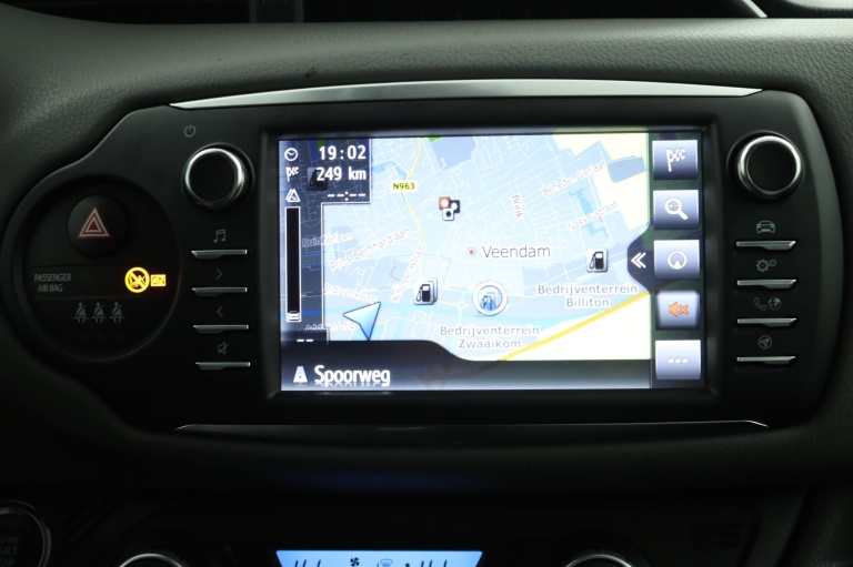 Toyota Yaris - 1.5 VVT-i Dynamic 28