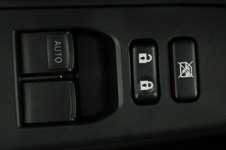 Toyota Yaris - 1.5 VVT-i Dynamic 29