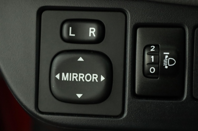 Toyota Yaris - 1.5 VVT-i Dynamic 30