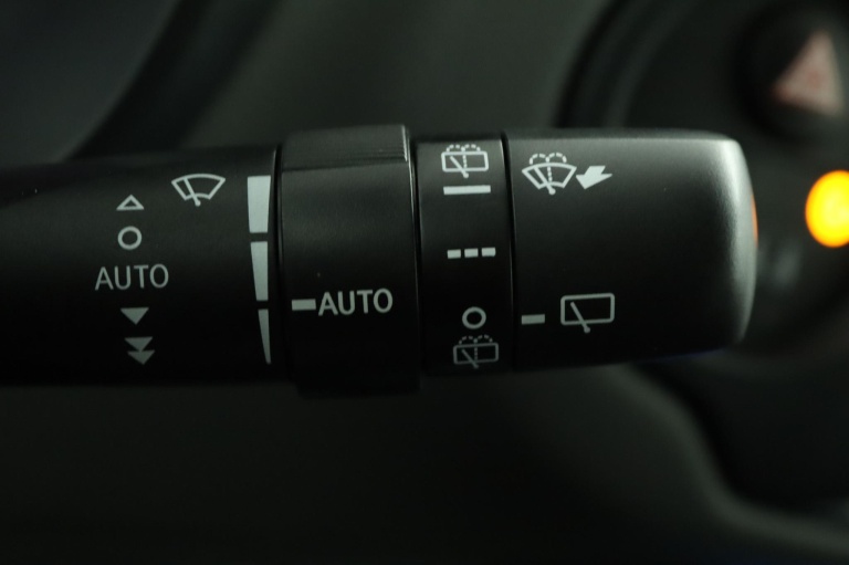 Toyota Yaris - 1.5 VVT-i Dynamic 32