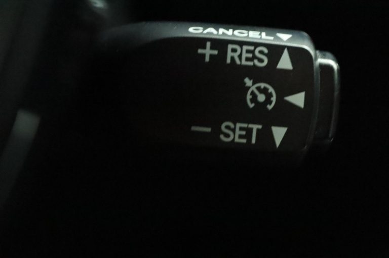 Toyota Yaris - 1.5 VVT-i Dynamic 44