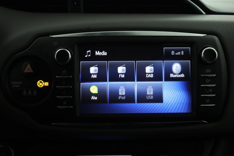 Toyota Yaris - 1.5 VVT-i Dynamic 57