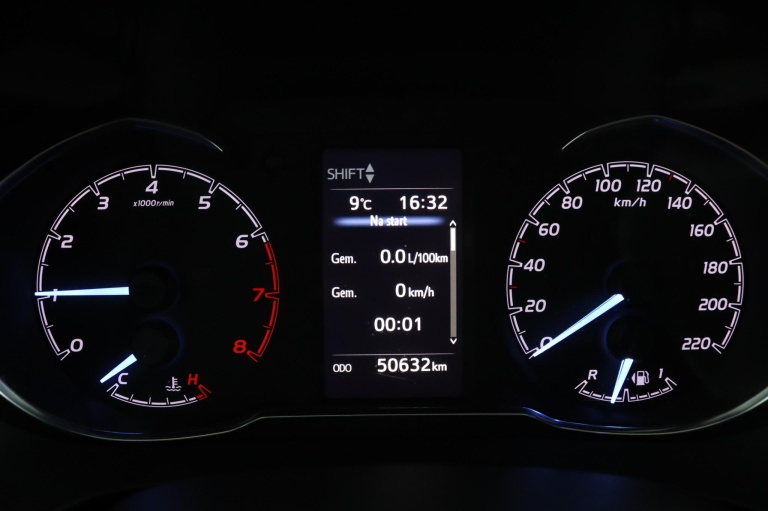 Toyota Yaris - 1.5 VVT-i Dynamic 6