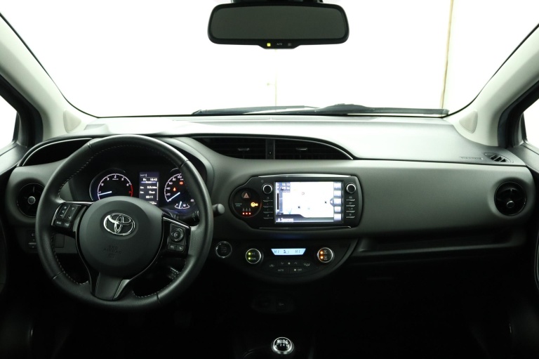 Toyota Yaris - 1.5 VVT-i Dynamic 65