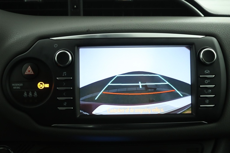 Toyota Yaris - 1.5 VVT-i Dynamic 9