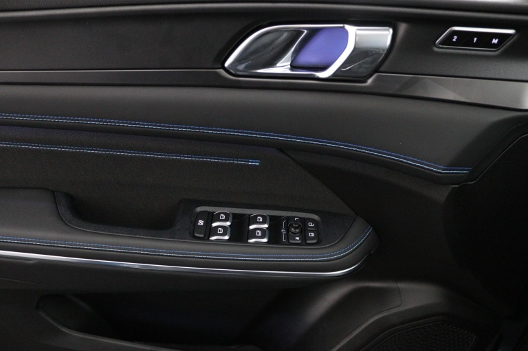 Lynk & Co 01 - 1.5 24