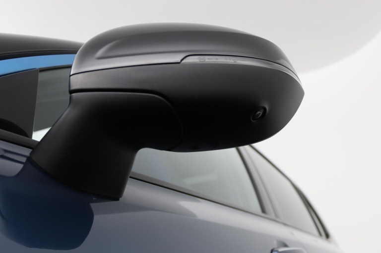 Lynk & Co 01 - 1.5 34