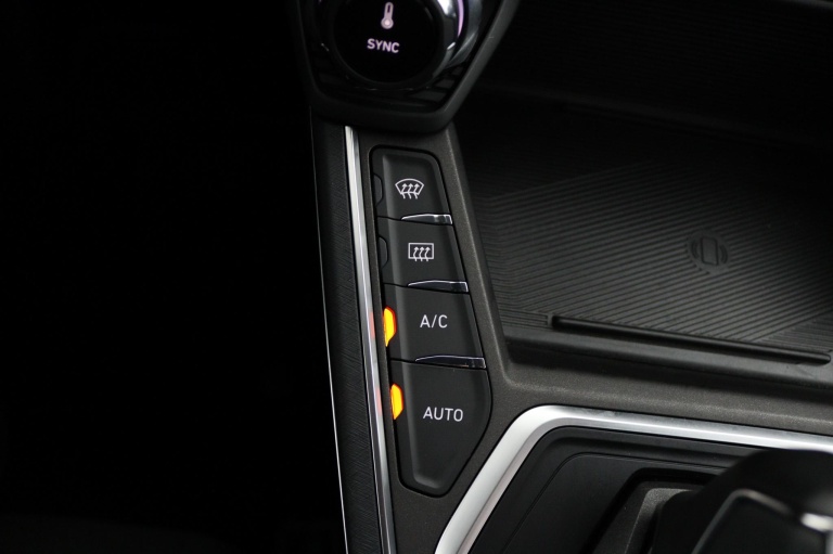 Lynk & Co 01 - 1.5 45