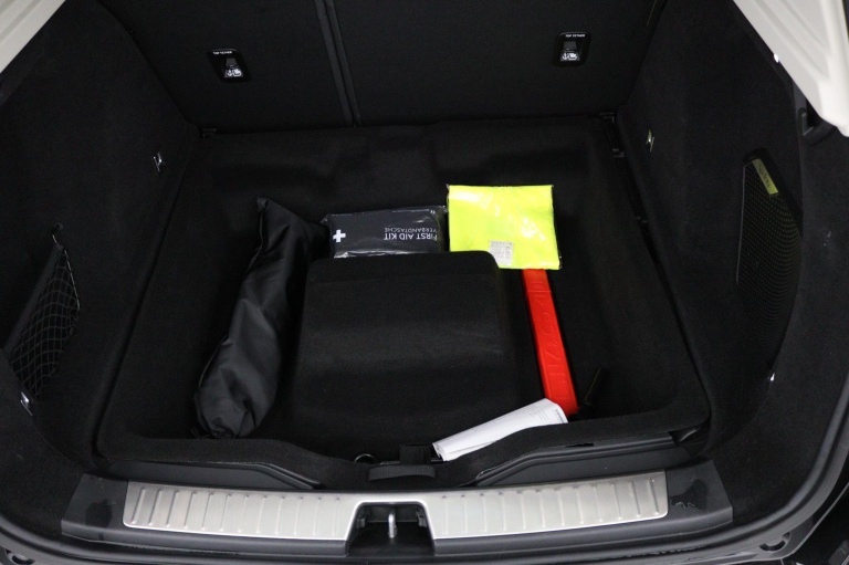 Lynk & Co 01 - 1.5 28