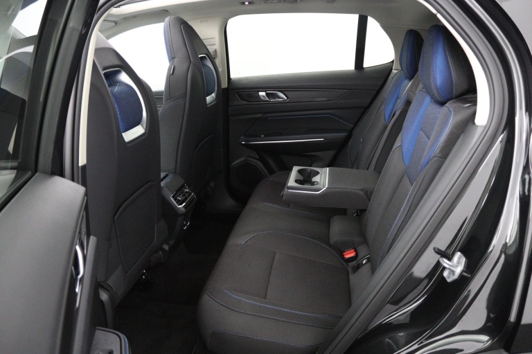 Lynk & Co 01 - 1.5 44