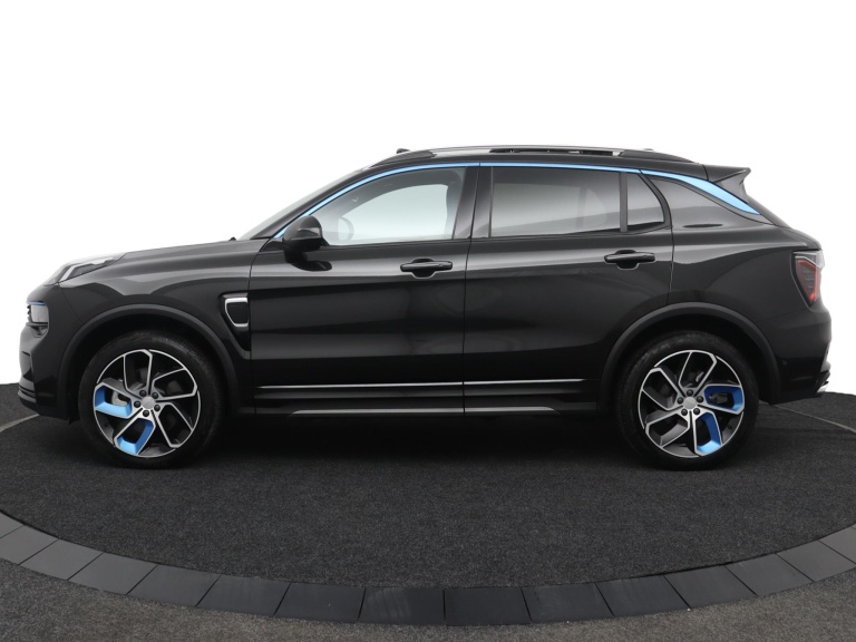 Lynk & Co 01 - 1.5 3