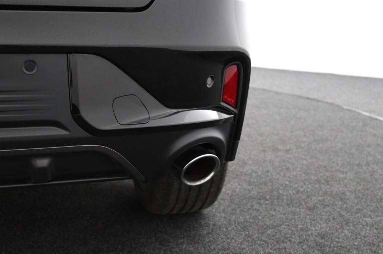 Lynk & Co 01 - 1.5 37