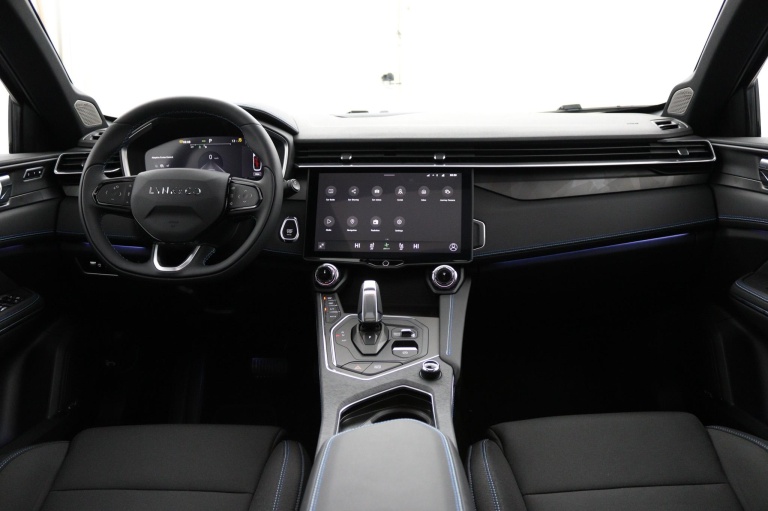 Lynk & Co 01 - 1.5 4