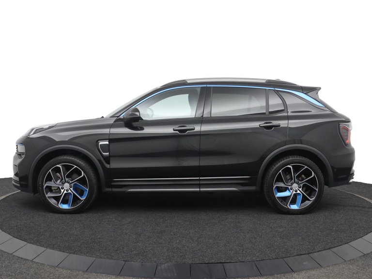 Lynk & Co 01 - 1.5 3