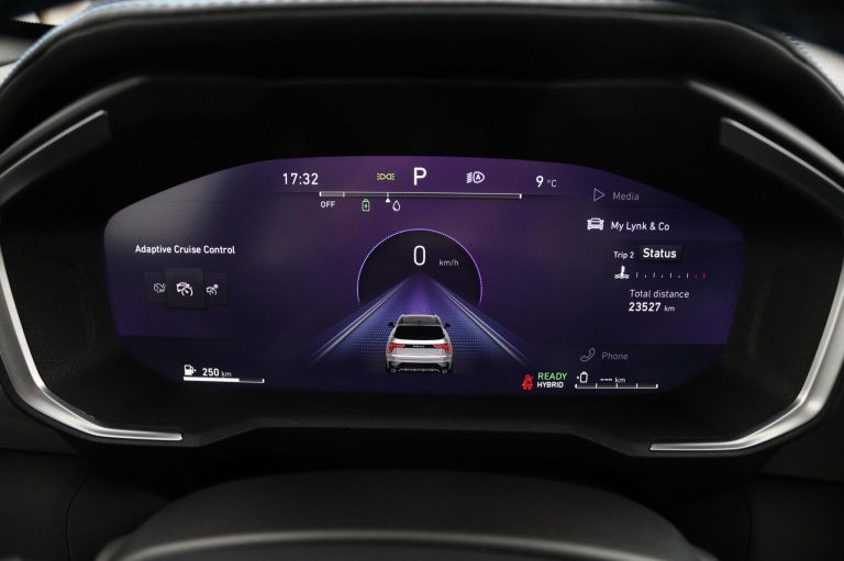 Lynk & Co 01 - 1.5 5