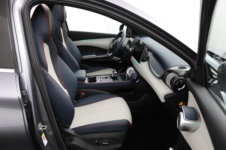 BYD ATTO 3 - Comfort 60 kWh 18