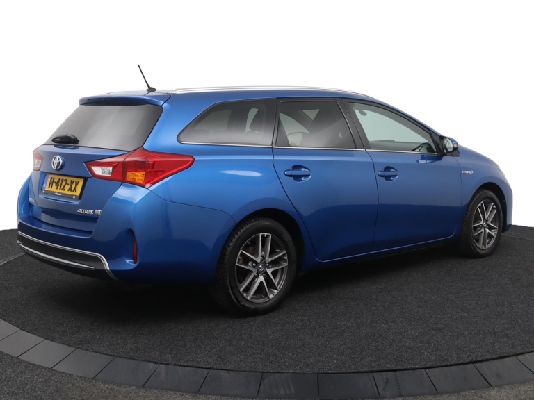 Toyota Auris Touring Sports - 1.8 Hybrid 2